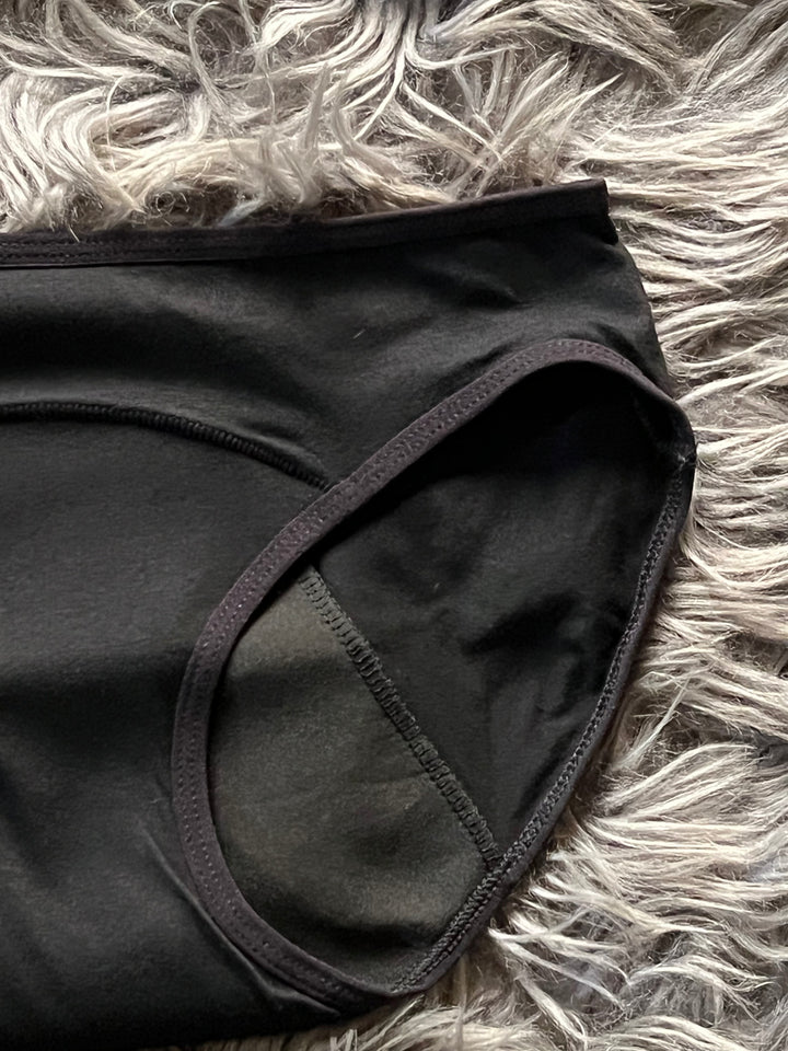 4 Layers Premium Leak-Proof Period Panty For Heavy Flow.